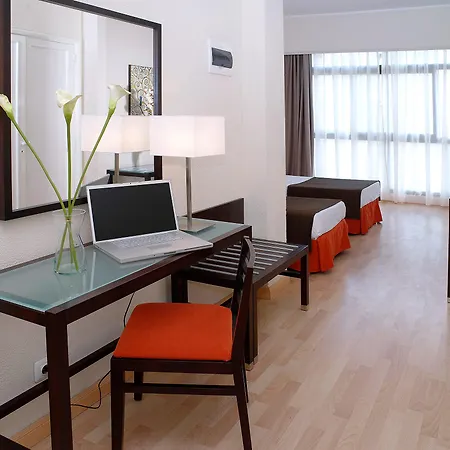 Adonis Pelinor Hotel 2*